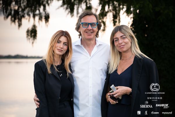 Canottieri Mincio . Unixono - Elena Camo: Le Grandi Voci Italiane