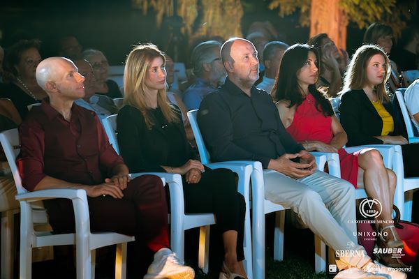 Canottieri Mincio . Unixono - Elena Camo: Le Grandi Voci Italiane