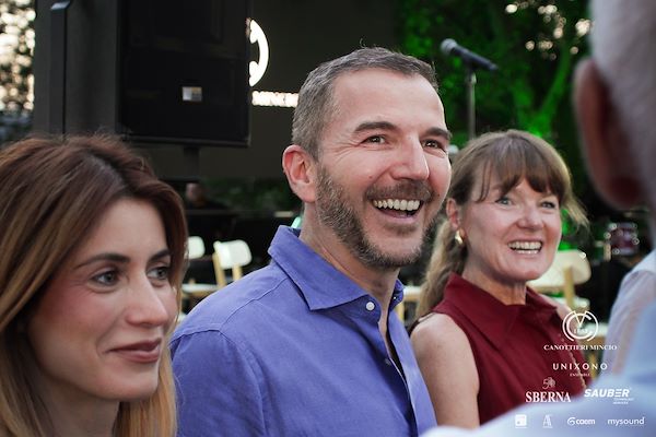 Canottieri Mincio . Unixono - Elena Camo: Le Grandi Voci Italiane