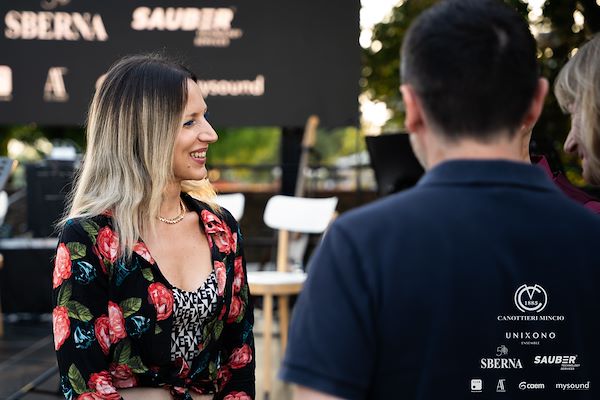 Canottieri Mincio . Unixono - Elena Camo: Le Grandi Voci Italiane