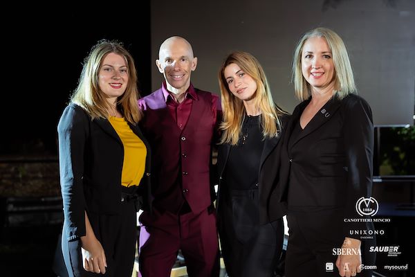 Canottieri Mincio . Unixono - Elena Camo: Le Grandi Voci Italiane