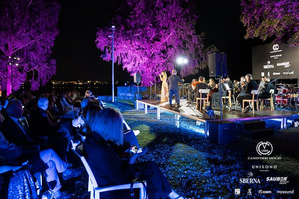 Canottieri Mincio . Unixono - Elena Camo: Le Grandi Voci Italiane