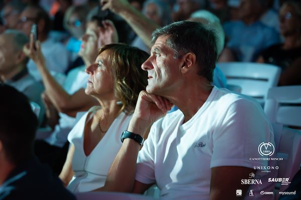 Canottieri Mincio . Unixono - Elena Camo: Le Grandi Voci Italiane