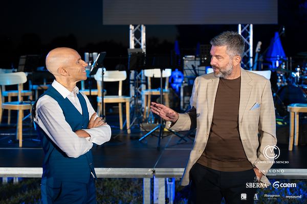 Canottieri Mincio . Unixono<br>Elena Camo: Le Grandi Voci Pop