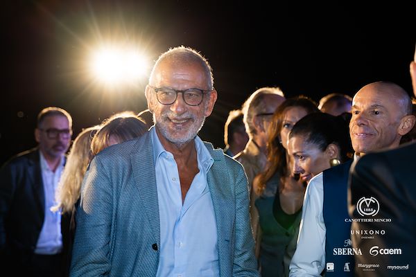 Canottieri Mincio . Unixono<br>Elena Camo: Le Grandi Voci Pop