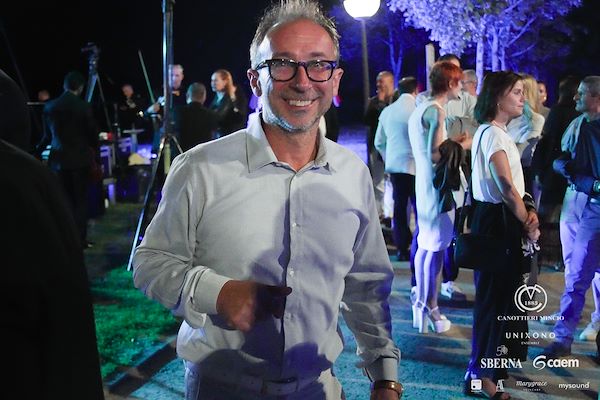 Canottieri Mincio . Unixono<br>Elena Camo: Le Grandi Voci Pop