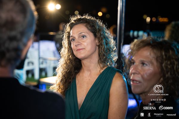 Canottieri Mincio . Unixono<br>Elena Camo: Le Grandi Voci Pop