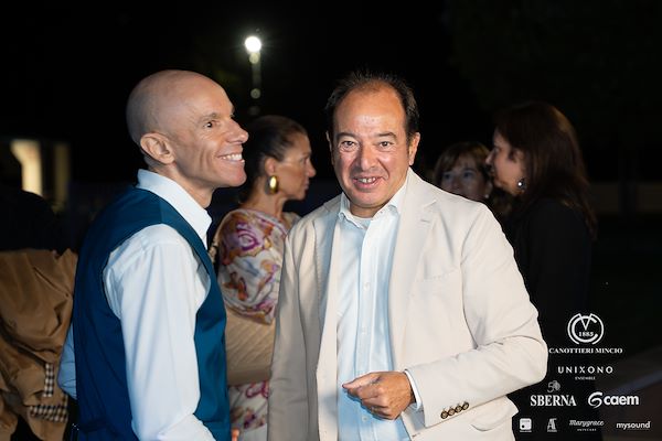 Canottieri Mincio . Unixono<br>Elena Camo: Le Grandi Voci Pop