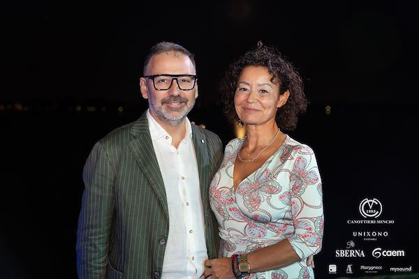 Canottieri Mincio . Unixono<br>Elena Camo: Le Grandi Voci Pop