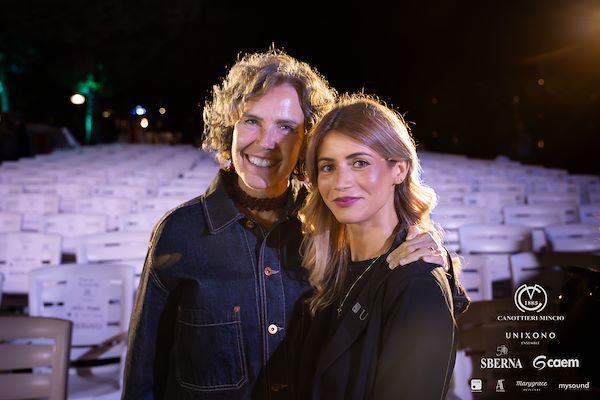 Canottieri Mincio . Unixono<br>Elena Camo: Le Grandi Voci Pop