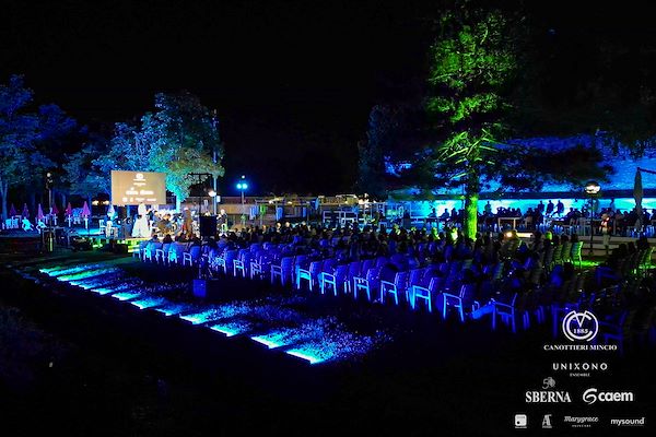 Canottieri Mincio . Unixono<br>Elena Camo: Le Grandi Voci Pop