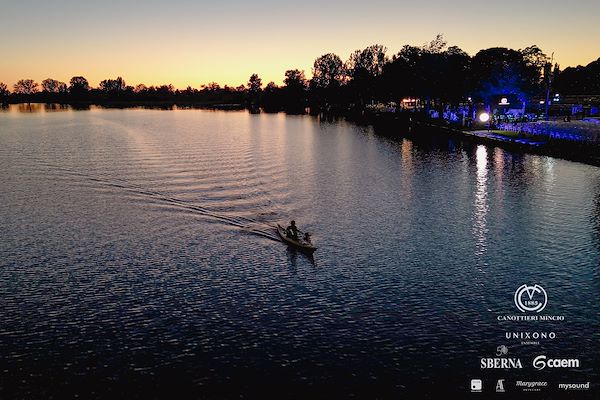 Canottieri Mincio . Unixono<br>Elena Camo: Le Grandi Voci Pop