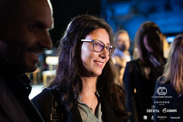 Canottieri Mincio . Unixono<br>Elena Camo: Le Grandi Voci Pop