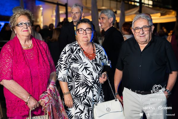 Canottieri Mincio . Unixono<br>Elena Camo: Le Grandi Voci Pop