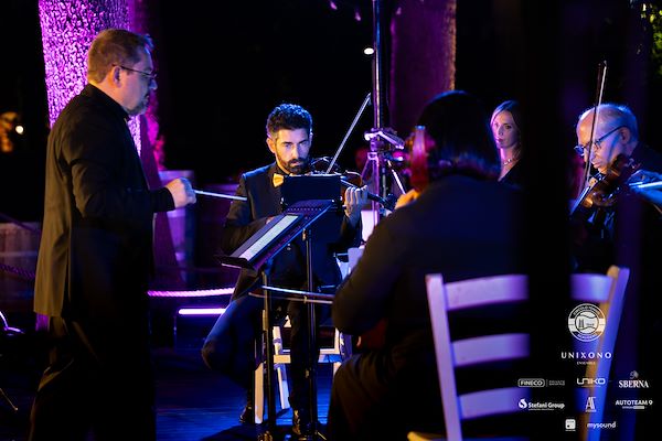 Circolo Tennis Scaligero<br> Unixono & Elena Camo: Le Grandi Voci Pop