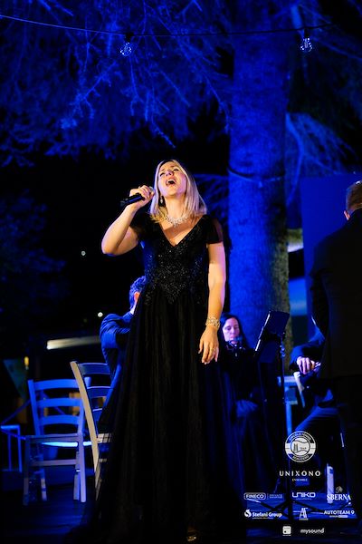 Circolo Tennis Scaligero<br> Unixono & Elena Camo: Le Grandi Voci Pop