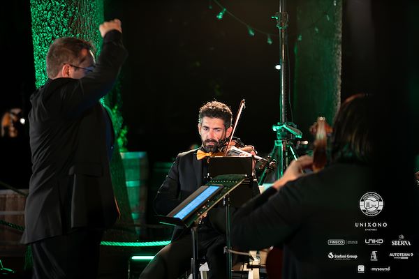 Circolo Tennis Scaligero<br> Unixono & Elena Camo: Le Grandi Voci Pop