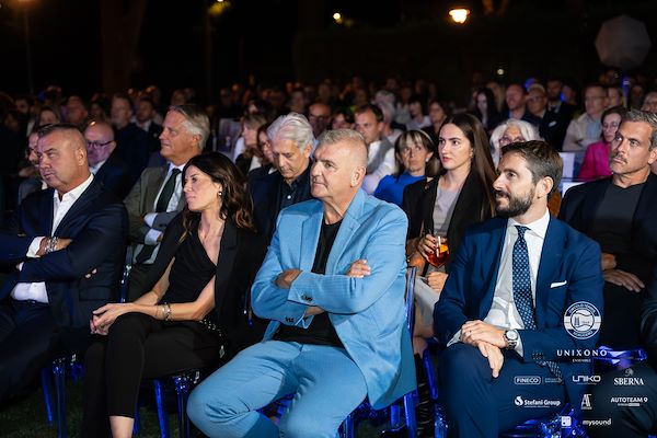 Circolo Tennis Scaligero<br> Unixono & Elena Camo: Le Grandi Voci Pop