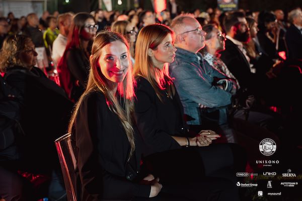 Circolo Tennis Scaligero<br> Unixono & Elena Camo: Le Grandi Voci Pop