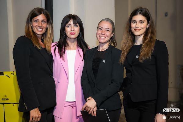 Sberna . FinecoBank . Siglacom Club <br/ > Sberna Bella